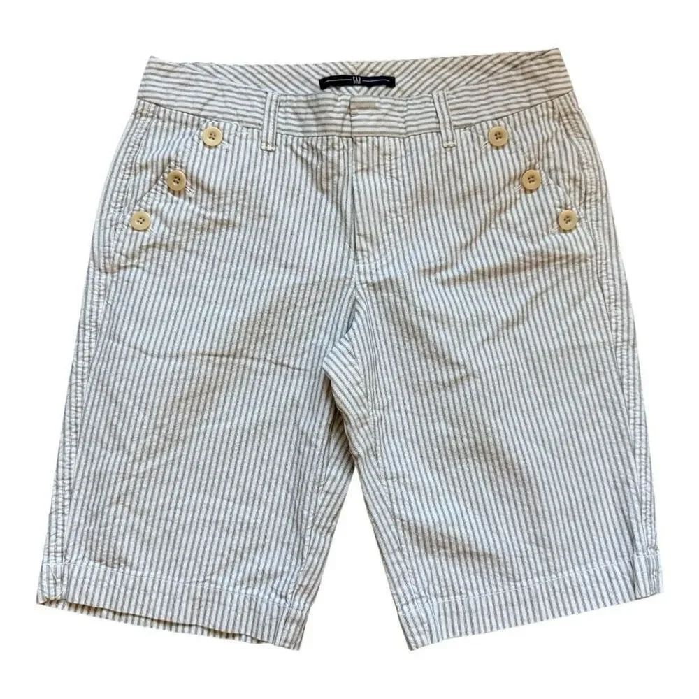 Womens Vintage 2006 Gap Pinstripe Button Detail Bermuda Shorts - Sz 4